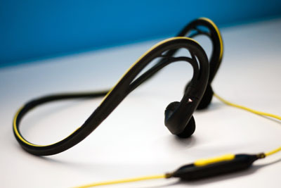 Belkin Earbud on Sennheiser Adidas Pmx 680i Sports Headset